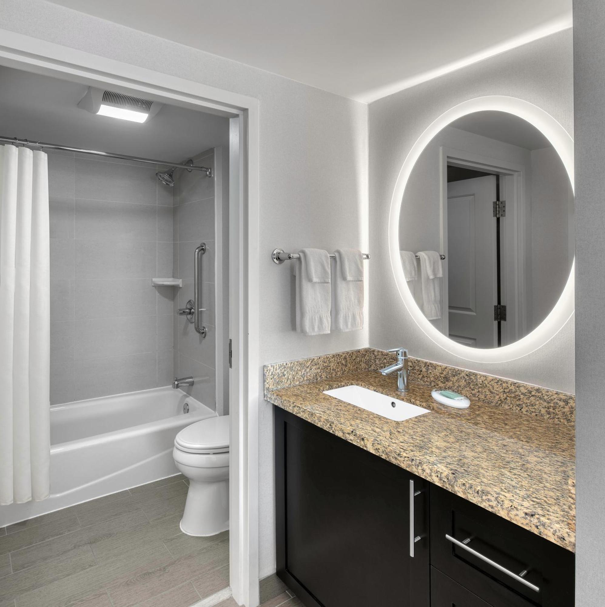 Towneplace Suites By Marriott Sudbury Eksteriør bilde