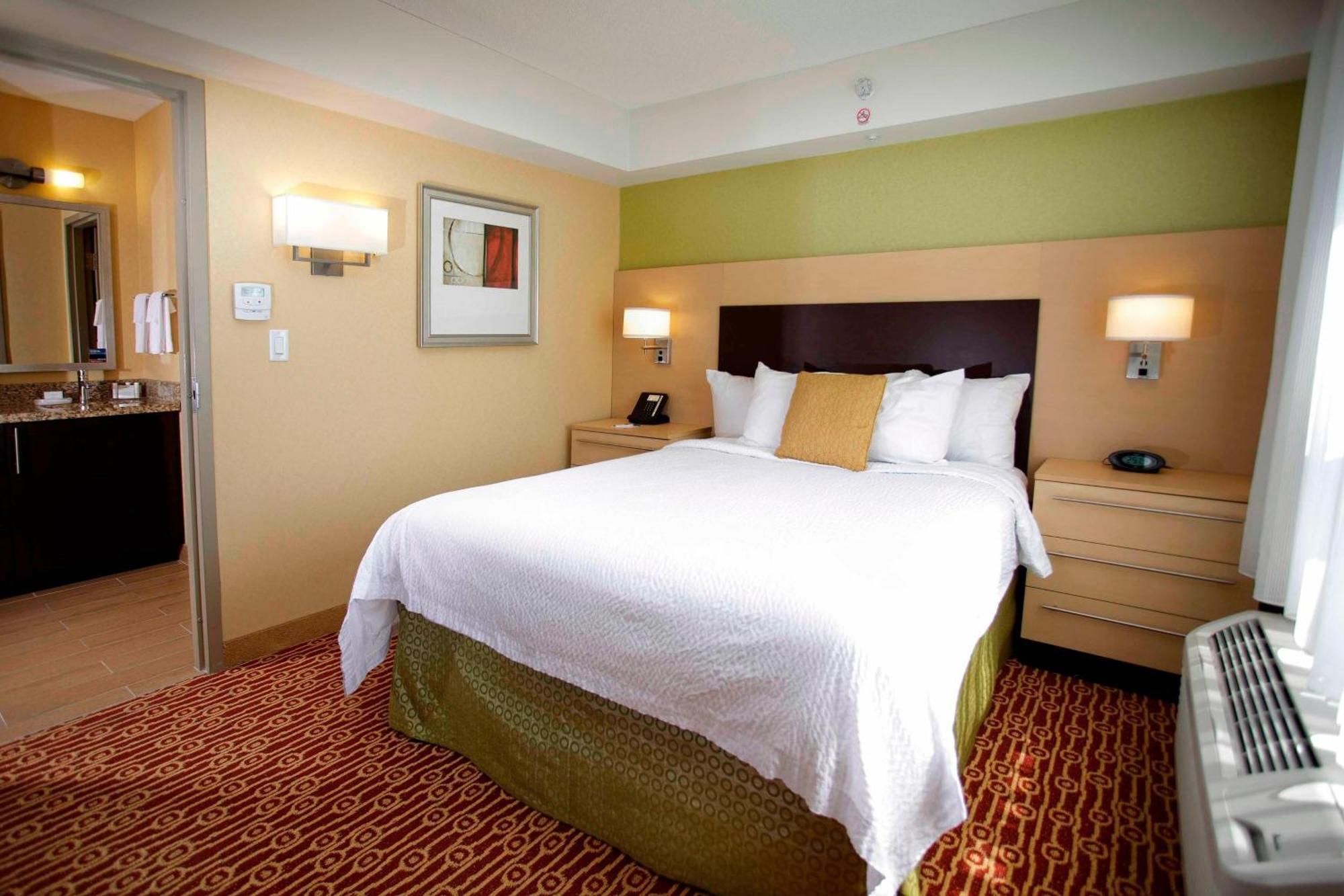 Towneplace Suites By Marriott Sudbury Eksteriør bilde