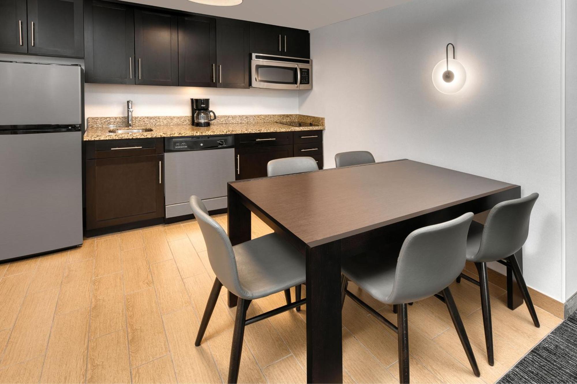 Towneplace Suites By Marriott Sudbury Eksteriør bilde